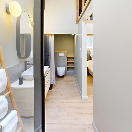 オッソンヌ La Planette Bed & Breakfast エクステリア 写真