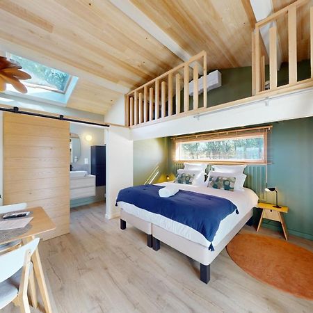 オッソンヌ La Planette Bed & Breakfast エクステリア 写真