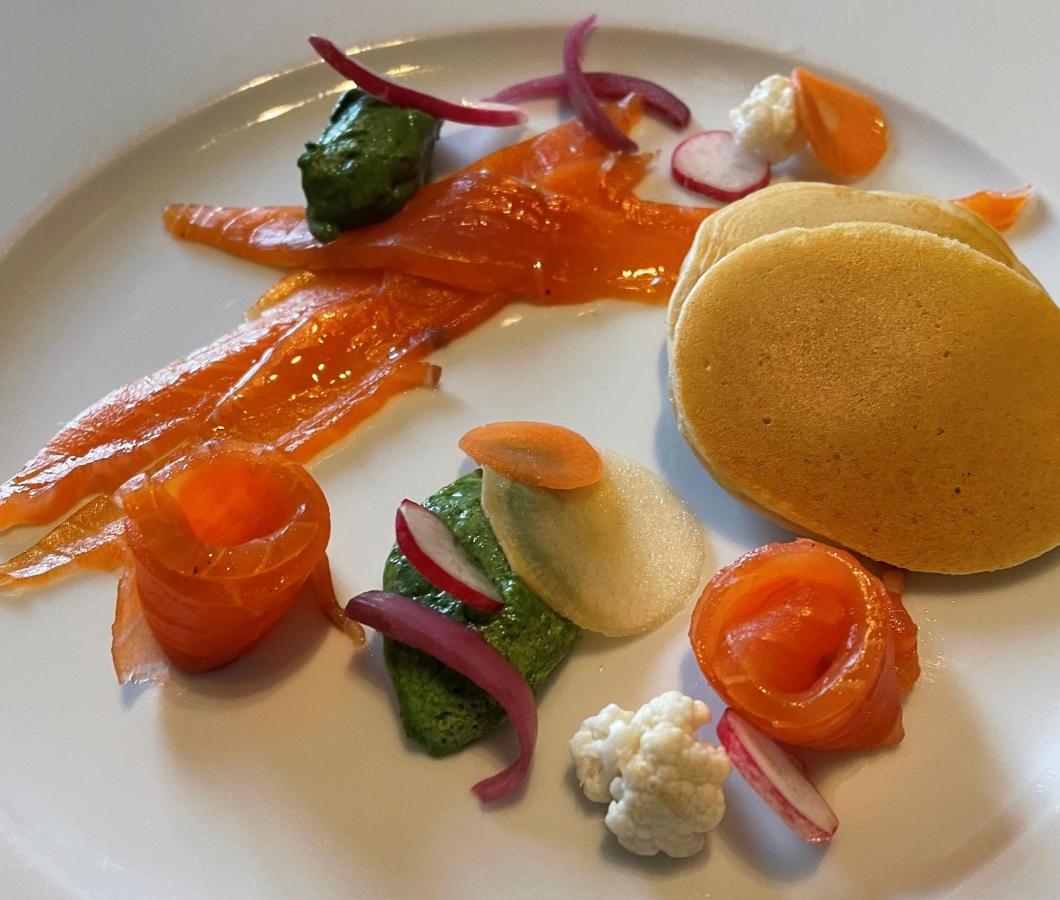 オッソンヌ La Planette Bed & Breakfast エクステリア 写真