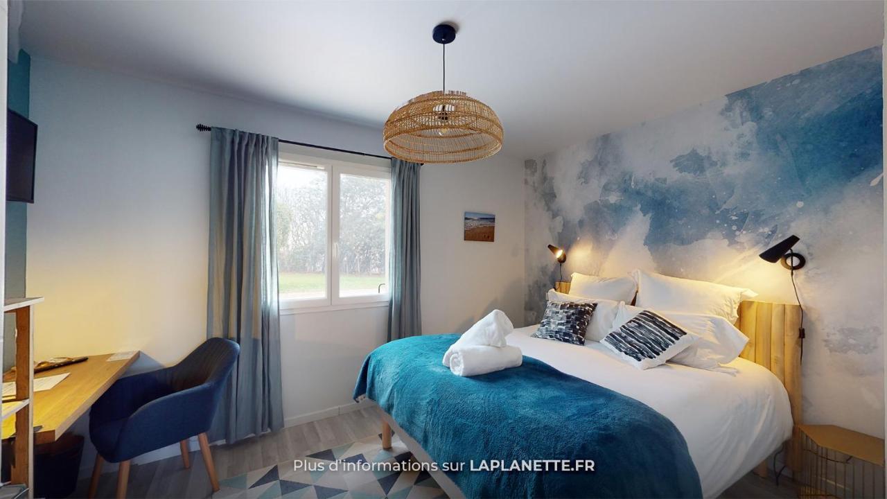 オッソンヌ La Planette Bed & Breakfast エクステリア 写真