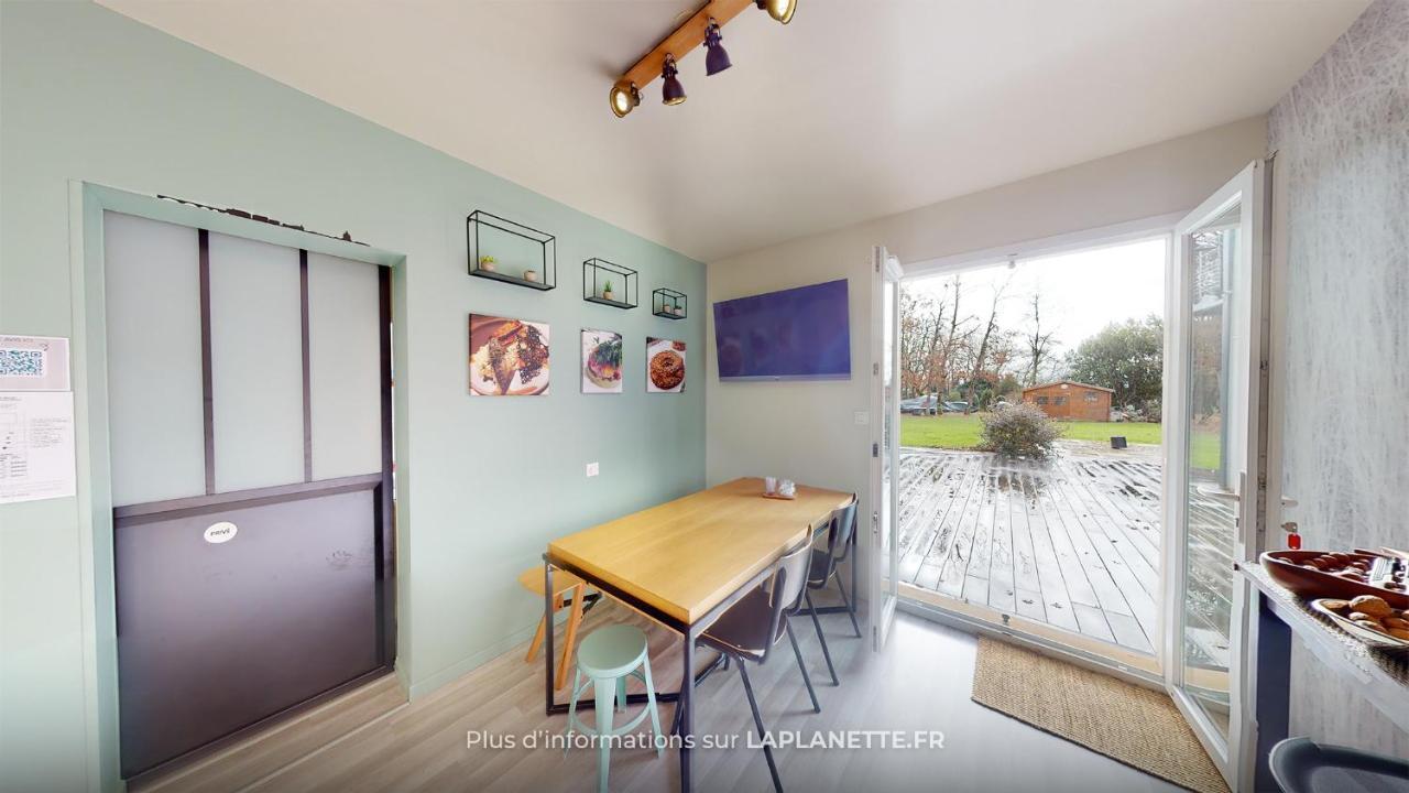 オッソンヌ La Planette Bed & Breakfast エクステリア 写真