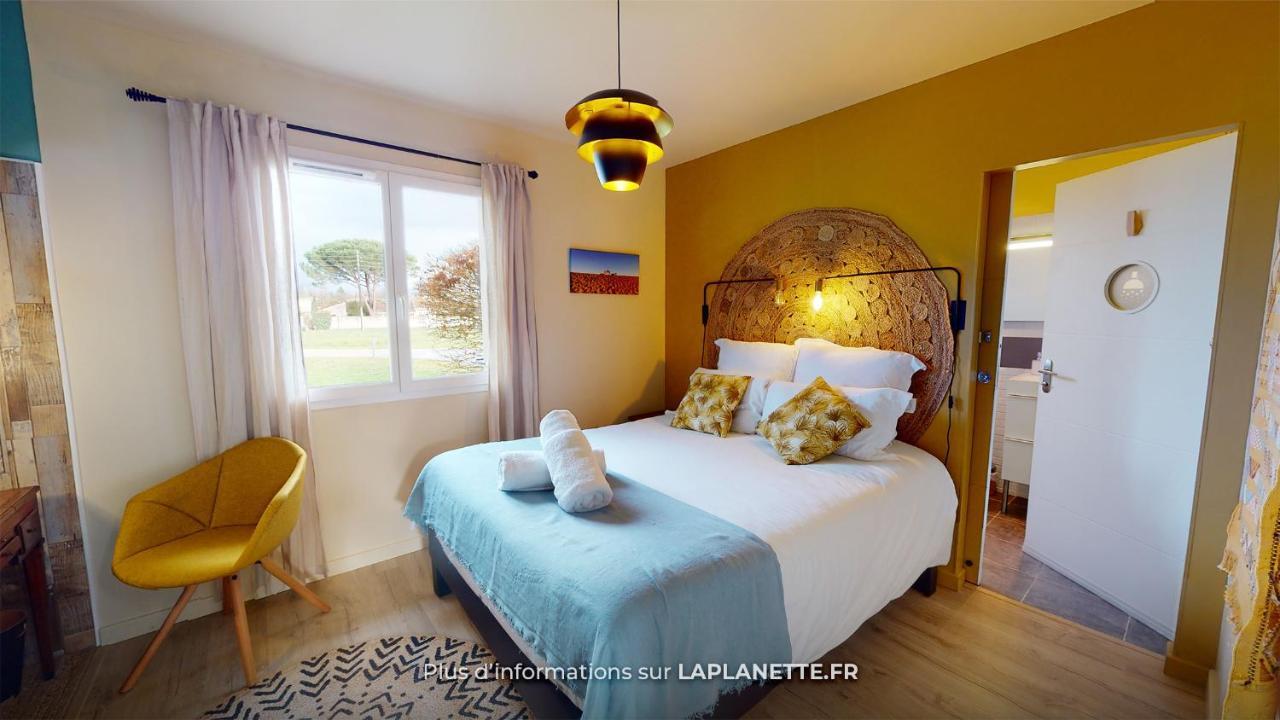 オッソンヌ La Planette Bed & Breakfast エクステリア 写真