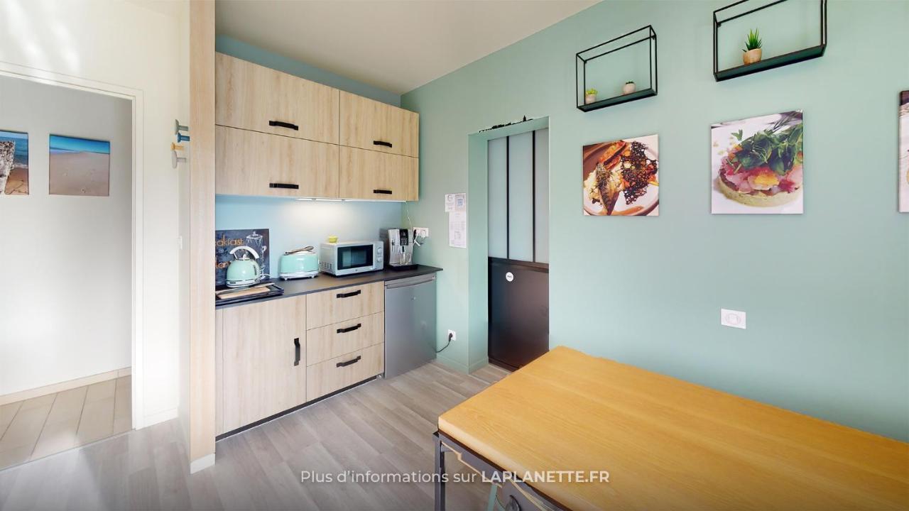オッソンヌ La Planette Bed & Breakfast エクステリア 写真
