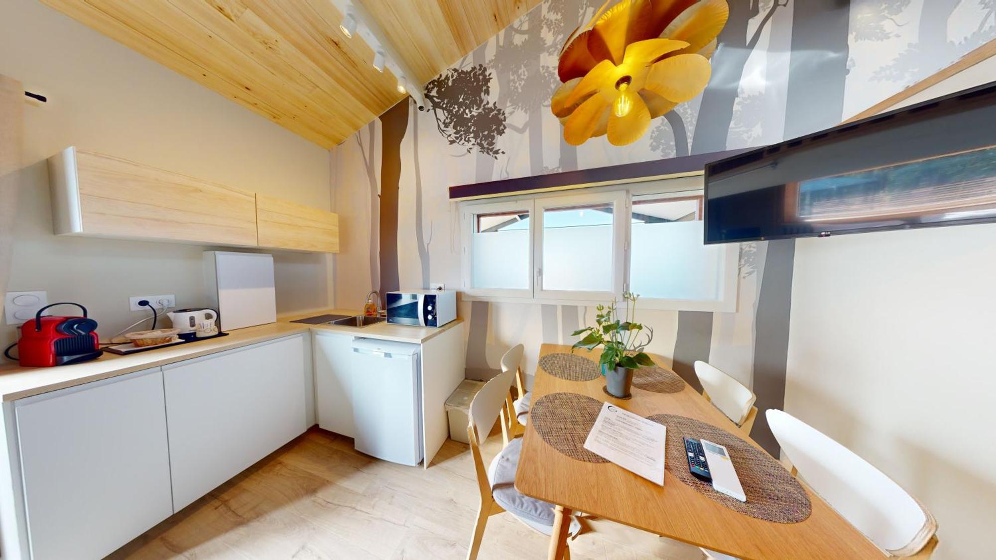 オッソンヌ La Planette Bed & Breakfast エクステリア 写真